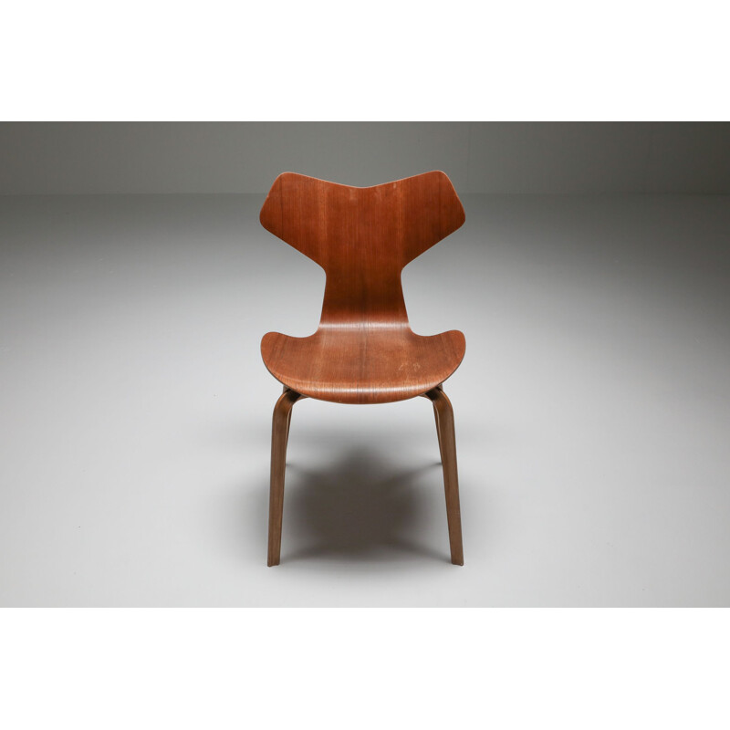 Arne Jacobsen’s Grand Prix Chair Fritz Hansen - 1960’s