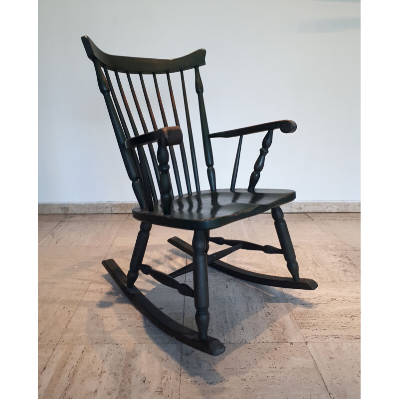 Vintage wooden rocking chair, 1970