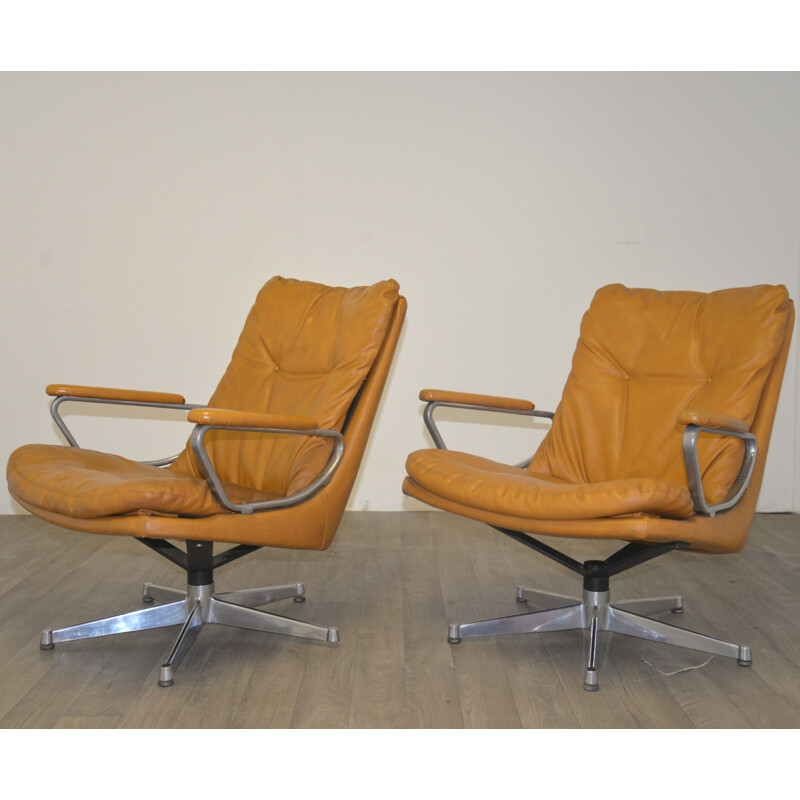 Pair of Strässle "Gentilina" lounge armchairs, André VANDENBEUCK - 1960s