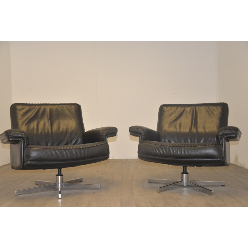 Pair of De Sede "DS 35" armchairs in black leather - 1970s