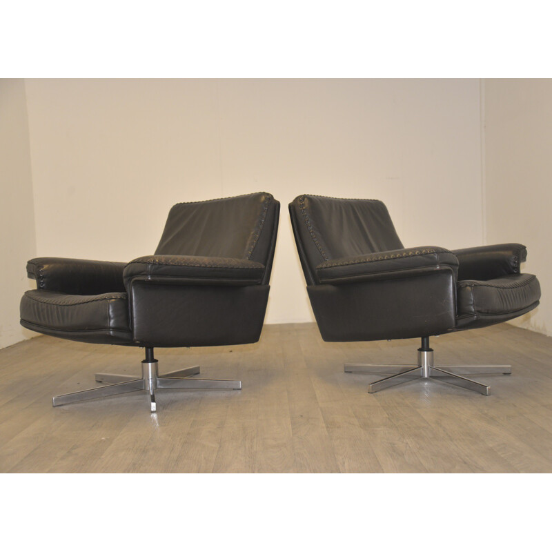 Pair of De Sede "DS 35" armchairs in black leather - 1970s