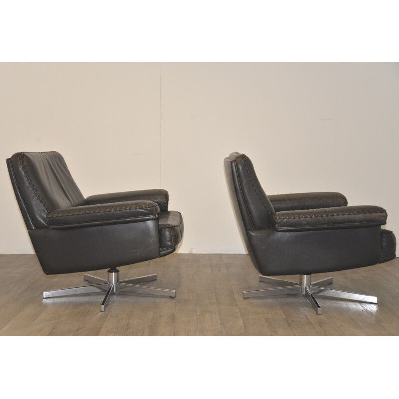 Pair of De Sede "DS 35" armchairs in black leather - 1970s
