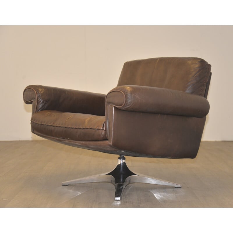De Sede "DS 31" armchair and his ottoman in olive brown leather - 1970s