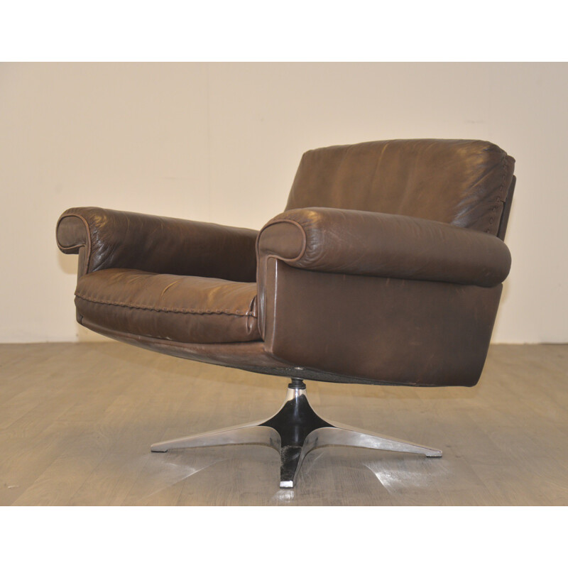 De Sede "DS 31" armchair and his ottoman in olive brown leather - 1970s