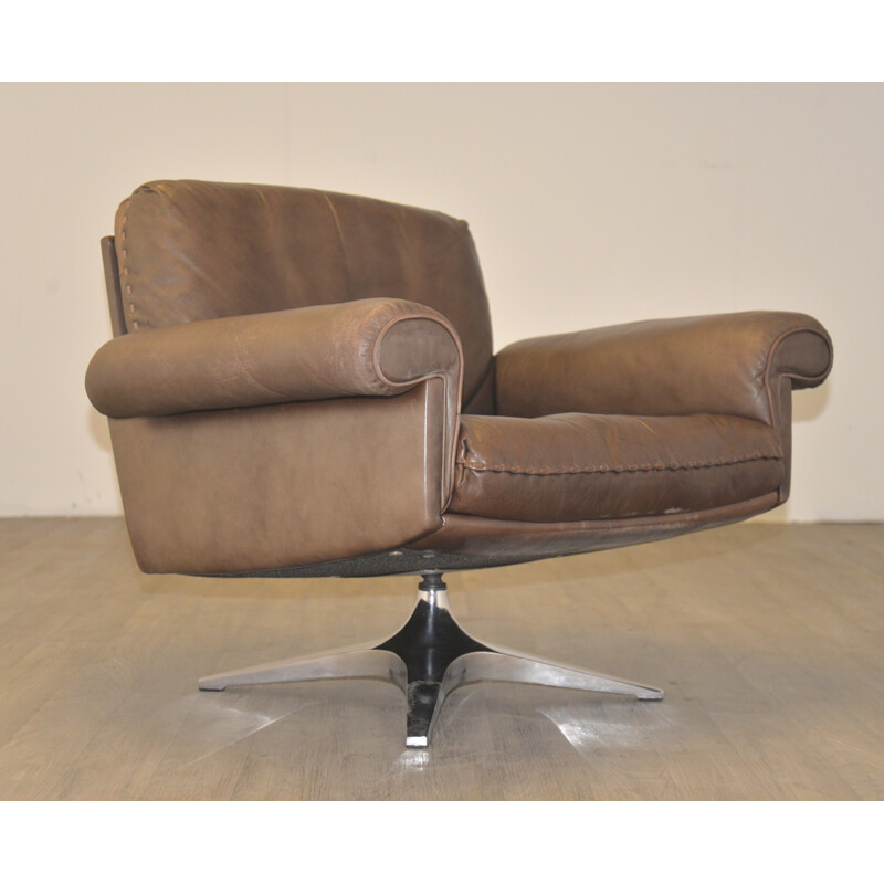 De Sede "DS 31" armchair and his ottoman in olive brown leather - 1970s
