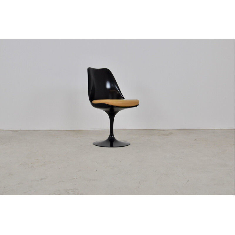 Chaise Vintage Black Eero Saarinen pour Knoll International 1960