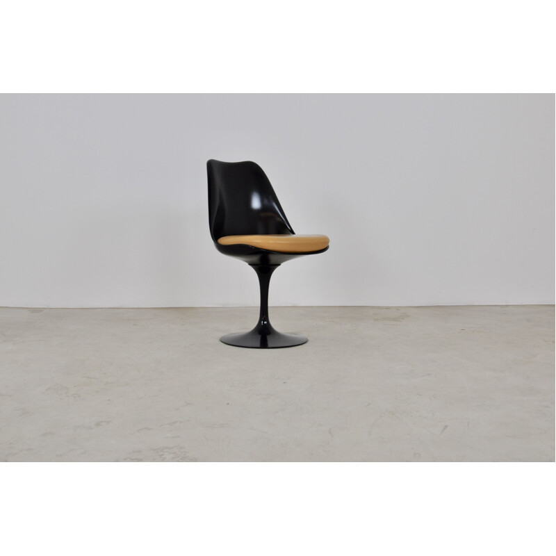 Vintage Black Eero Saarinen chair for Knoll International, 1960s