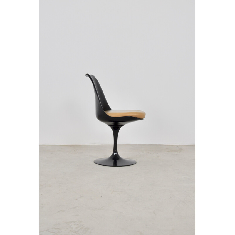 Vintage Black Eero Saarinen chair for Knoll International, 1960s