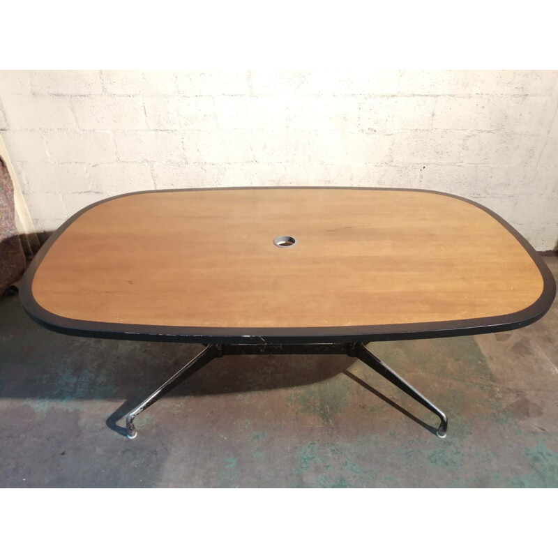 Vintage segmented table for Mobilier International 1960