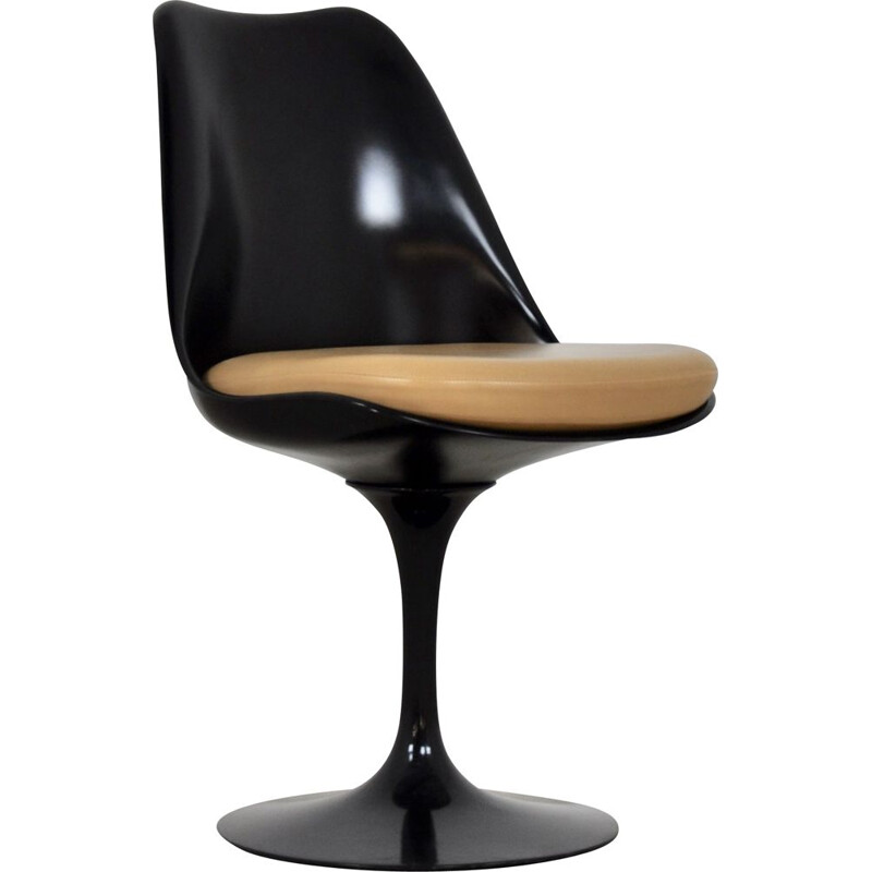 Vintage Black Eero Saarinen chair for Knoll International, 1960s