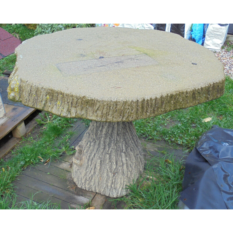 Vintage cement garden table imitating the tree 1930's