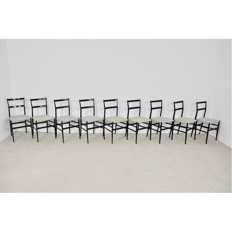 Lot de 9 chaises vintage Superleggera de Gio Ponti pour Cassina 1950