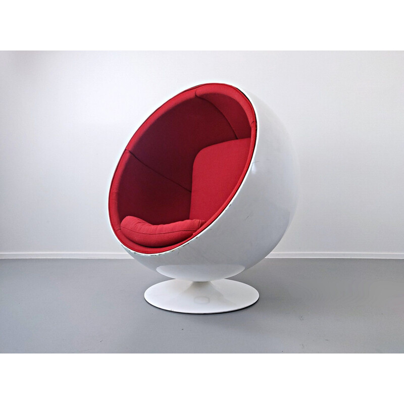 Vintage swivel armchair by Eero Aarnio