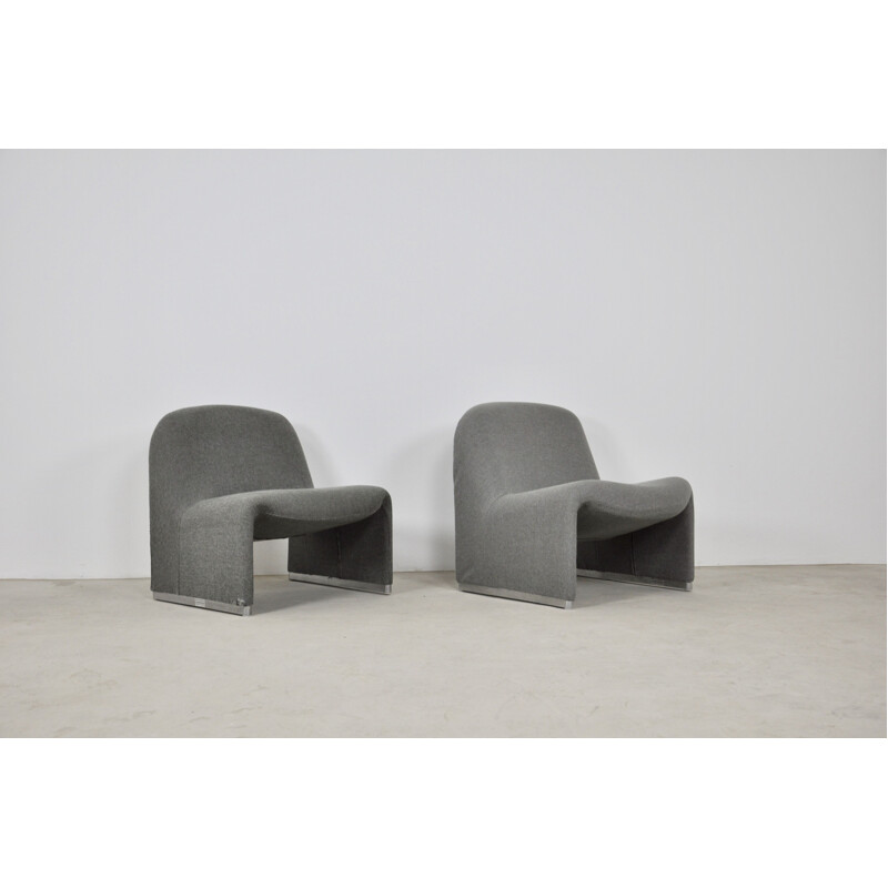 Pair of vintage armchairs by Giancarlo Piretti 1970