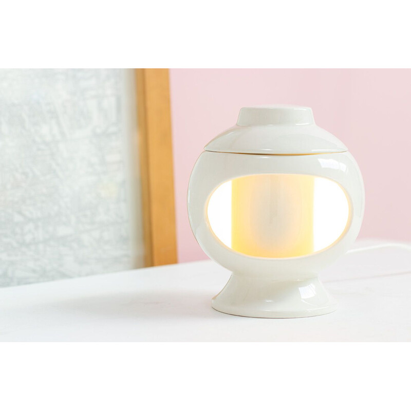 Vintage white ceramic table lamp, Italy 1970