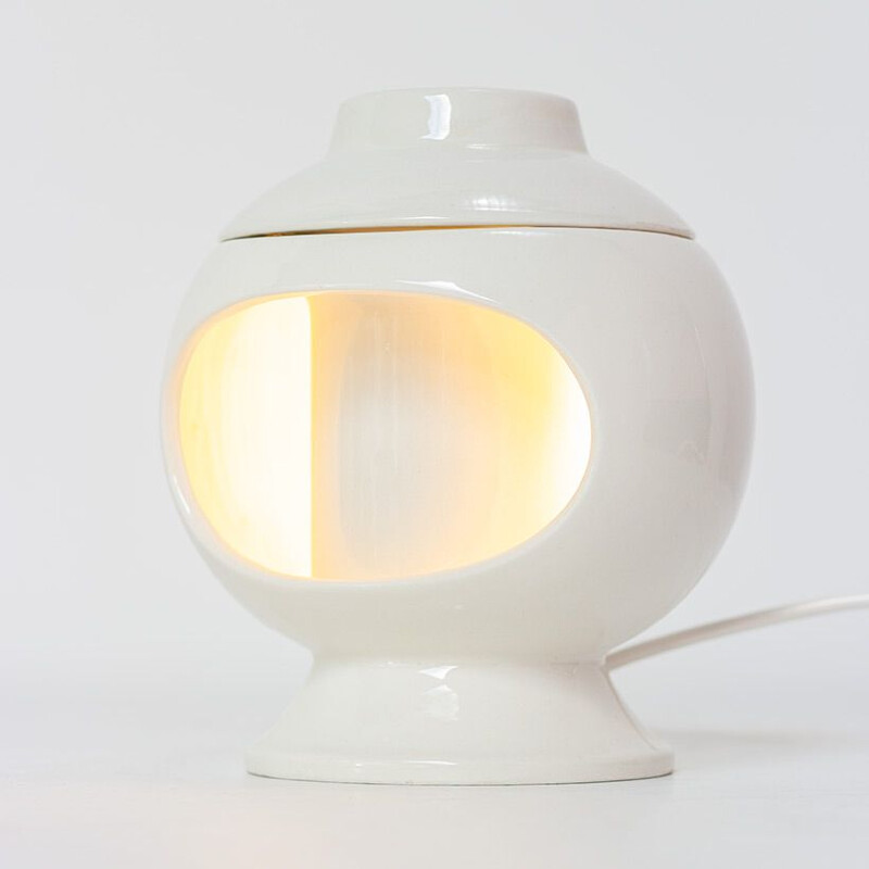 Lámpara de mesa vintage de cerámica blanca, Italia 1970