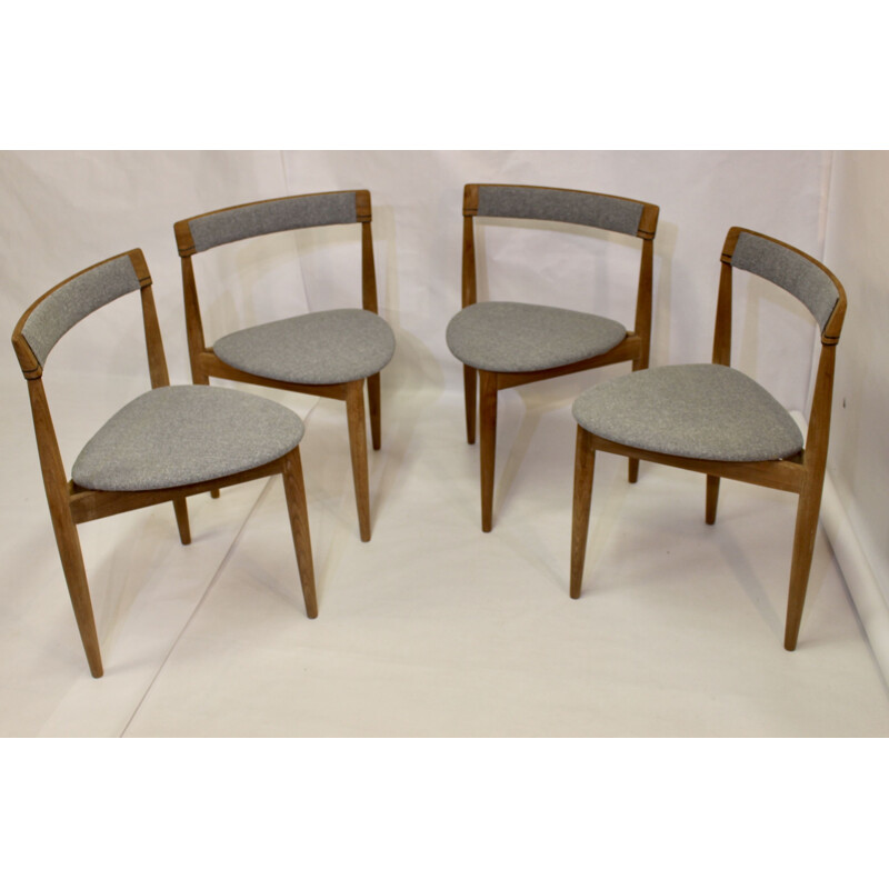 Suite of 4 vintage tripod chairs Frem Rojl Hans Olsen Denmark 1992