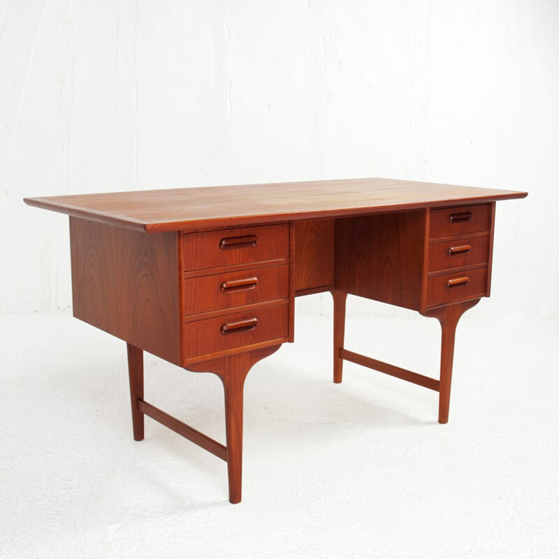 Mid-century desk in teak, G. TIBERGAARD - 1960s