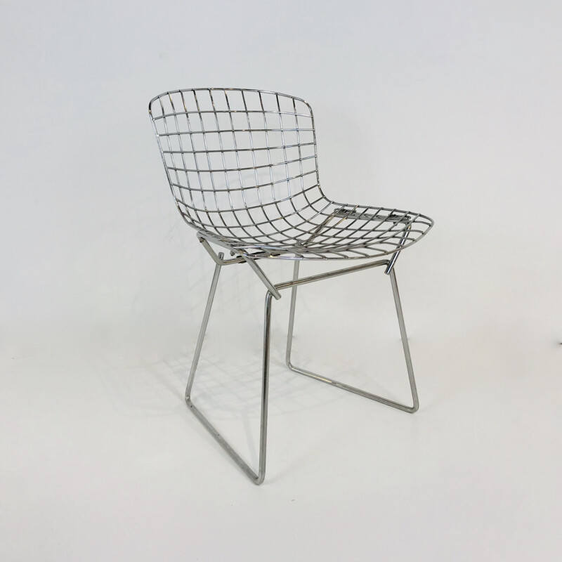 Vintage children's chair "Wire" By Harry Bertoia for Knoll 1960s