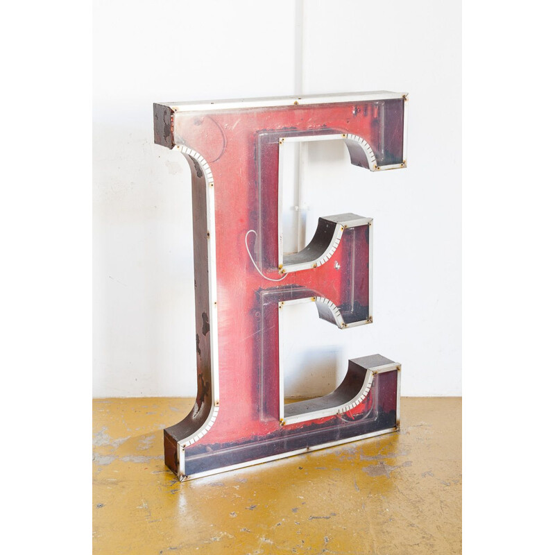 Suite of 6 vintage industrial letters Painted iron and methacrylate. Spain, 1970