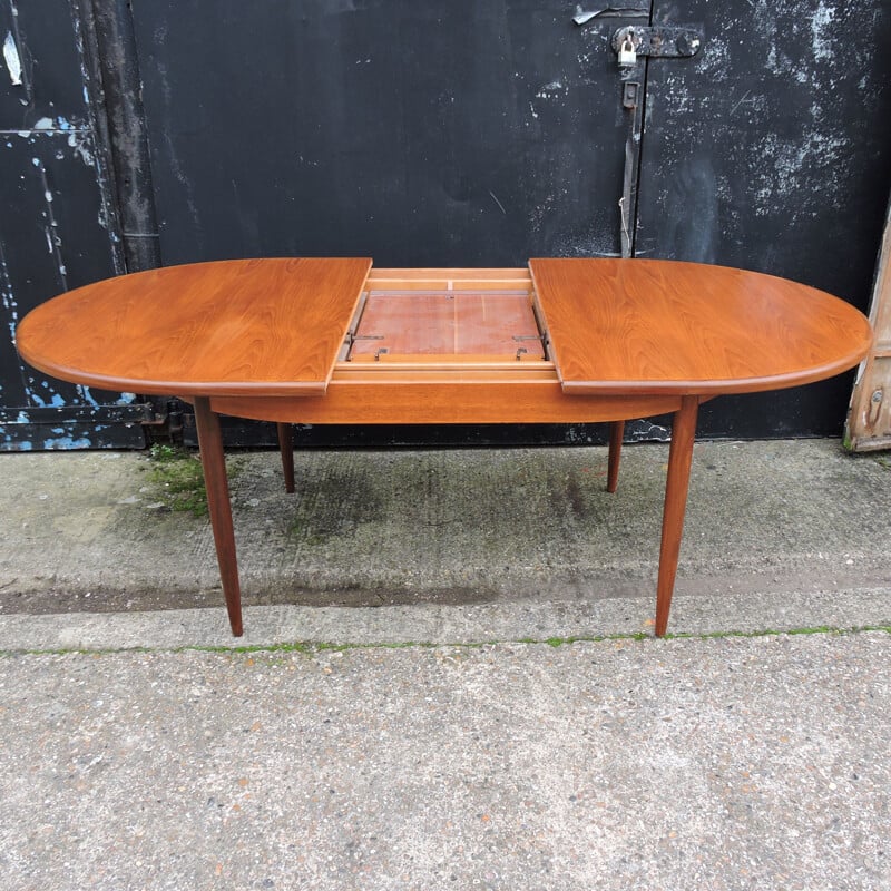 Vintage Oval Extendable Teak Dining Table by Victor Wilkins for G-Plan 1960s