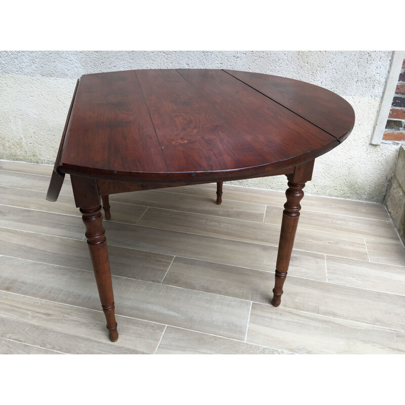 Vintage Round Table with Solid Oak Flaps