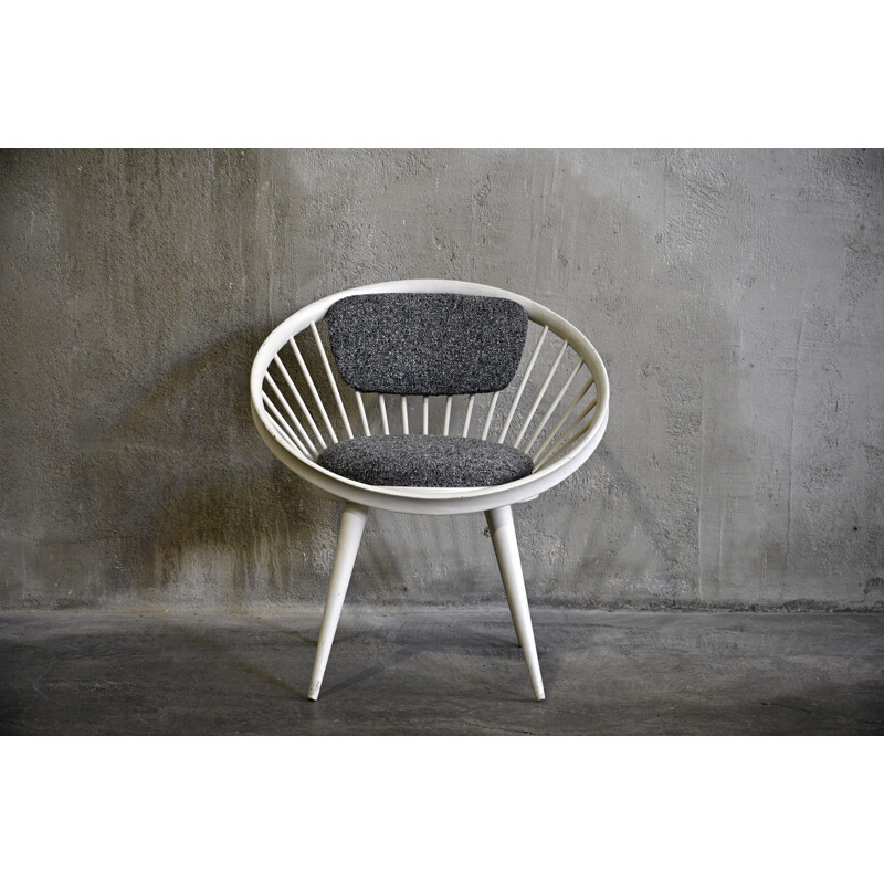 Chaise vintage Grey & White Circle de Yngve Ekstrom pour les Suédois 1960