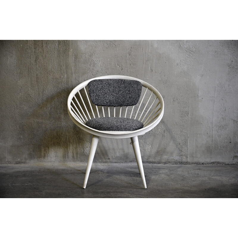 Vintage Grey & White Circle chair by Yngve Ekstrom for the Swedish 1960s