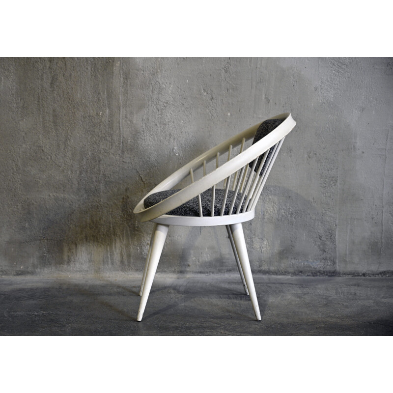 Chaise vintage Grey & White Circle de Yngve Ekstrom pour les Suédois 1960