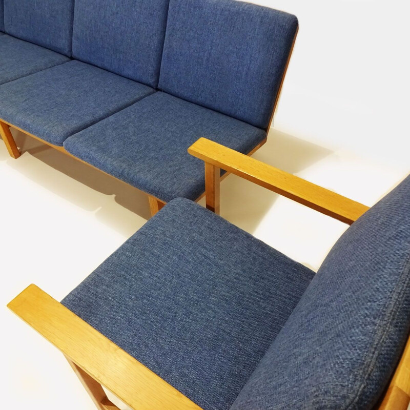 Conjunto de banco de roble vintage de 4 plazas y dos sillones de Børge Mogensen Danish