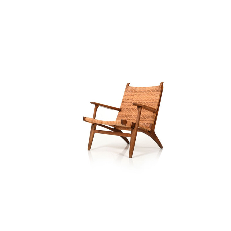 Lounge chair CH-27 by Hans J. Wegner