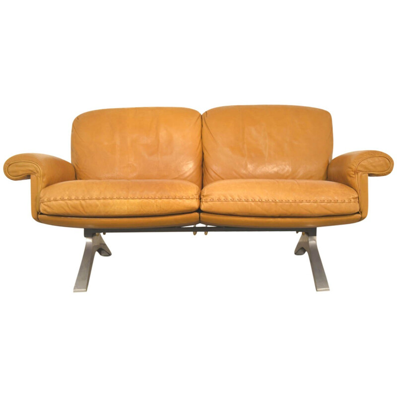 De Sede mid-century two seater cognac sofa in leather and aluminum - 1970s