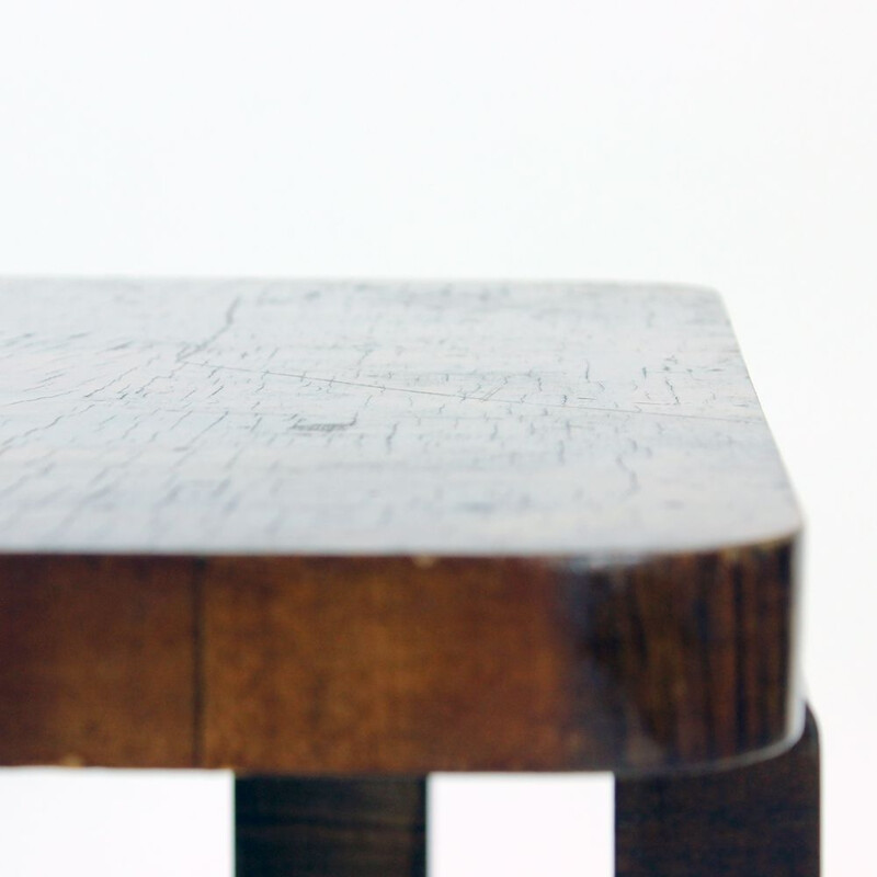 Table basse vintage carrée Art Déco en placage de noyer, Tchécoslovaquie 1930