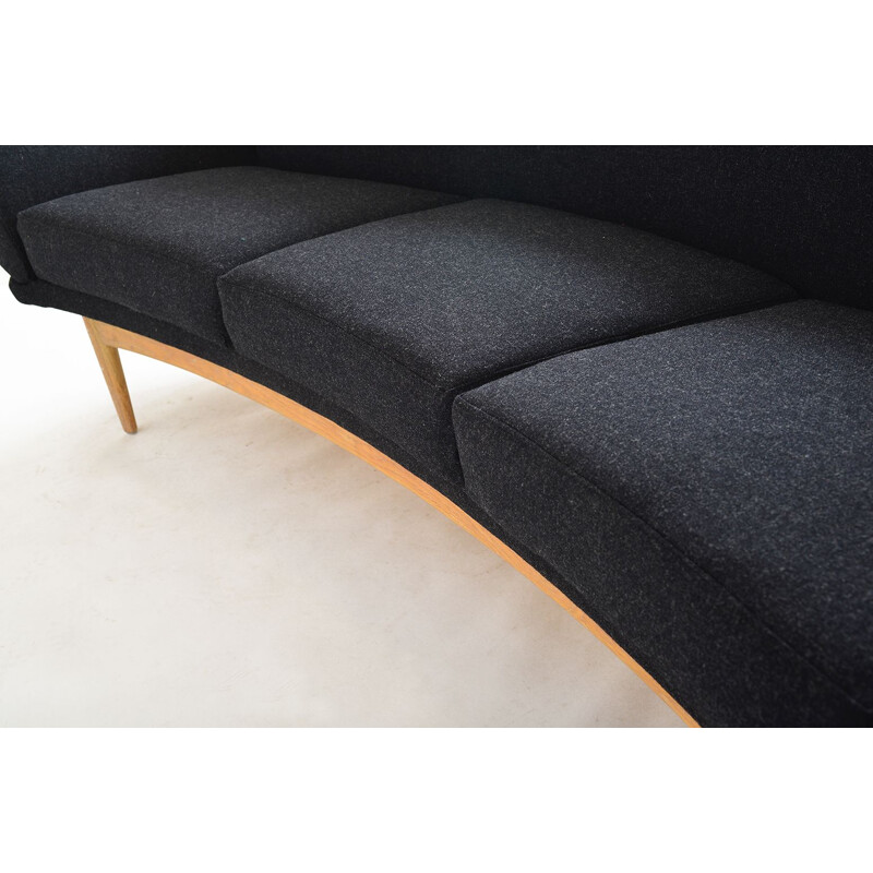 Sofá y sillón suecos vintage de madera curvada Johannes Andersen Trensums 1960