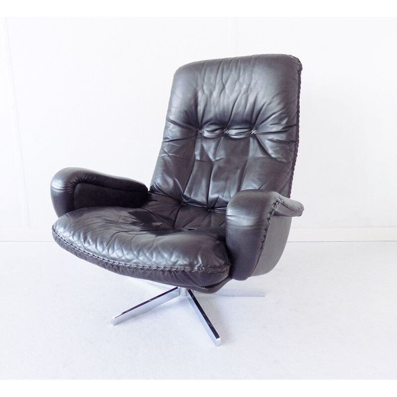 Vintage James Bond Chair black leather armchair 1969s