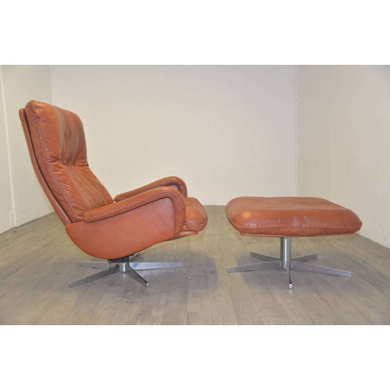 De Sede "S 231" armchair and his ottoman in leather - 1960s