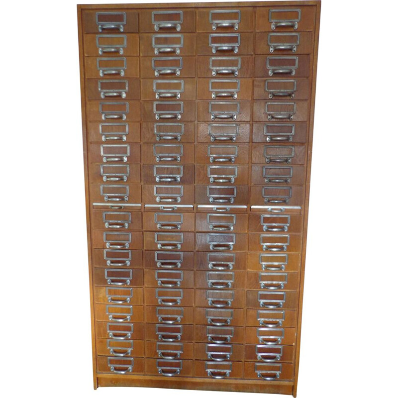 Cabinet vintage d'apothicaire