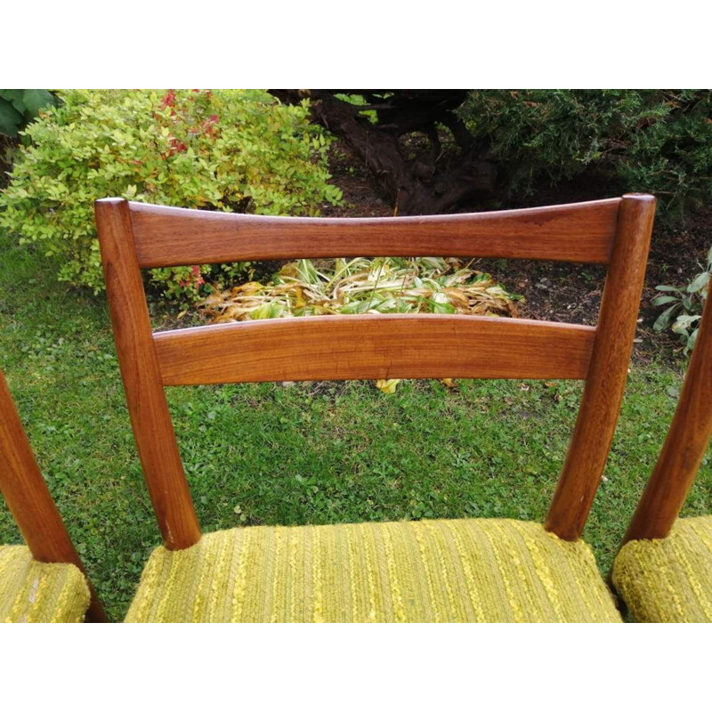 Set of 3 vintage chairs