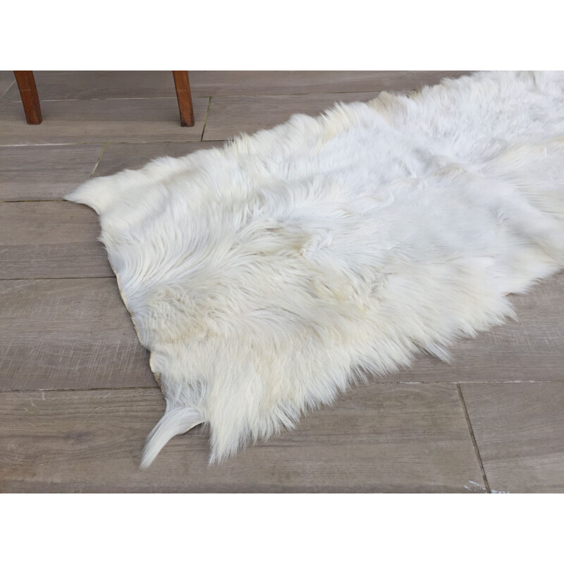 Tapis vintage en Peau Blanc 1970