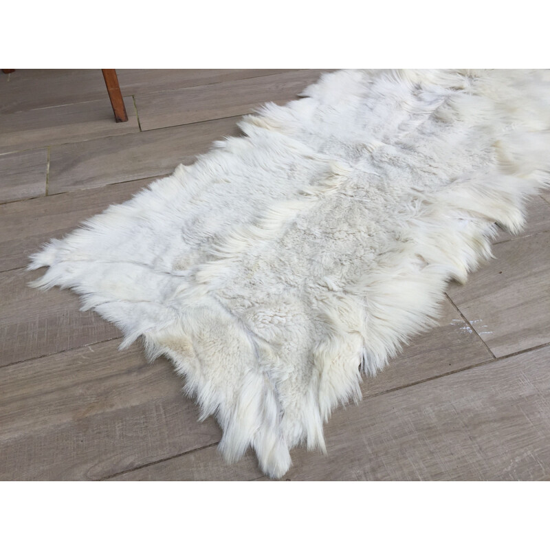 Tapis vintage en Peau Blanc 1970