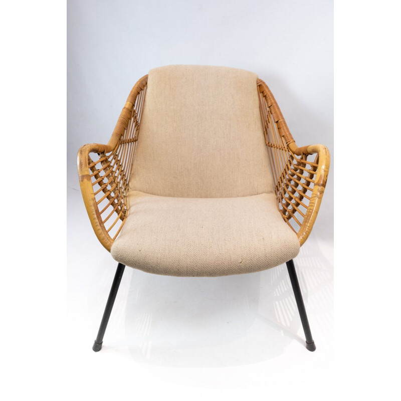 Deense fauteuil in hout en lichte stoffering 1950