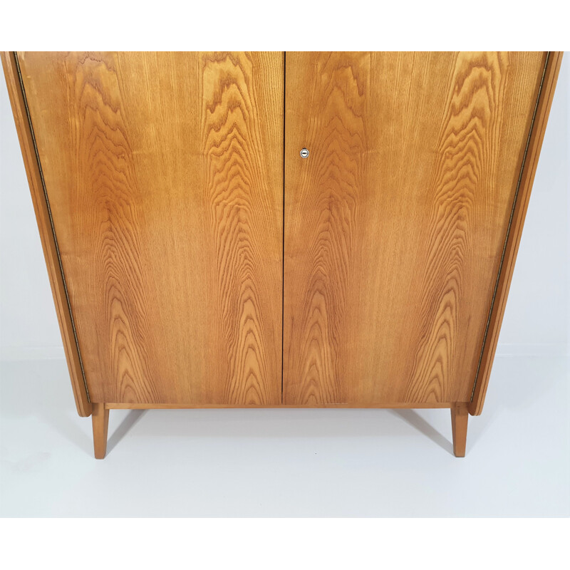 Armoire vintage de Tatra 1970