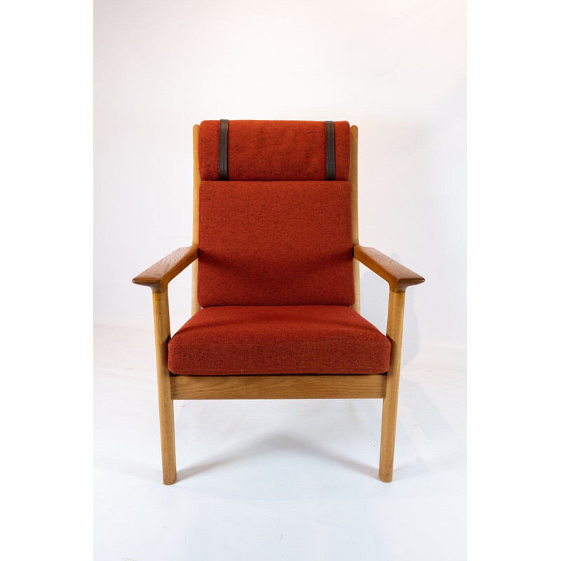 Grote vintage fauteuil in eikenhout en rode wollen stof van Hans J. Wegner en Getama 1960