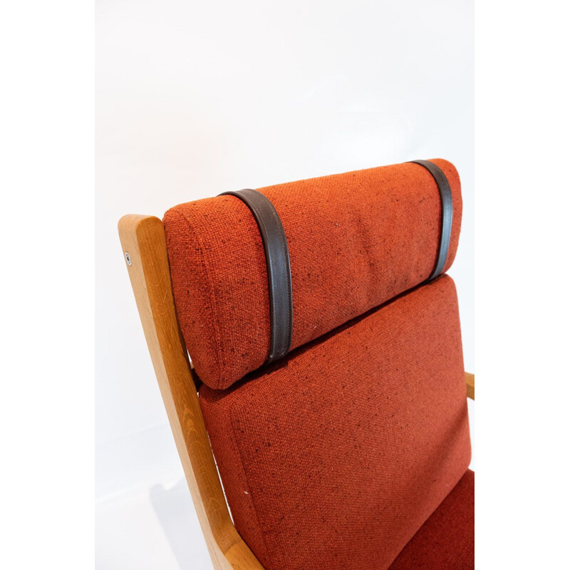 Grand fauteuil vintage en chêne et tissu de laine rouge par Hans J. Wegner et Getama 1960