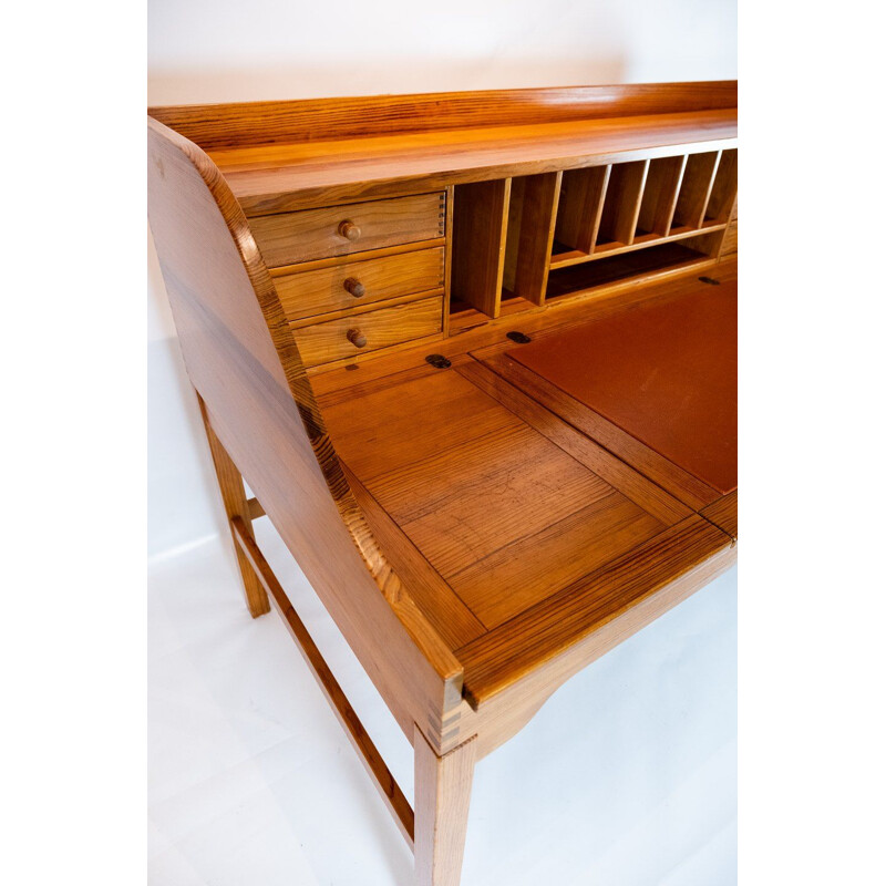 Vintage Oregon pine desk by Andreas Hansen and Hadsten Wood industry