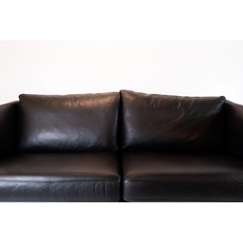 Vintage 2-Sitzer-Sofa, gepolstert in schwarzem Leder, Dänemark 2002