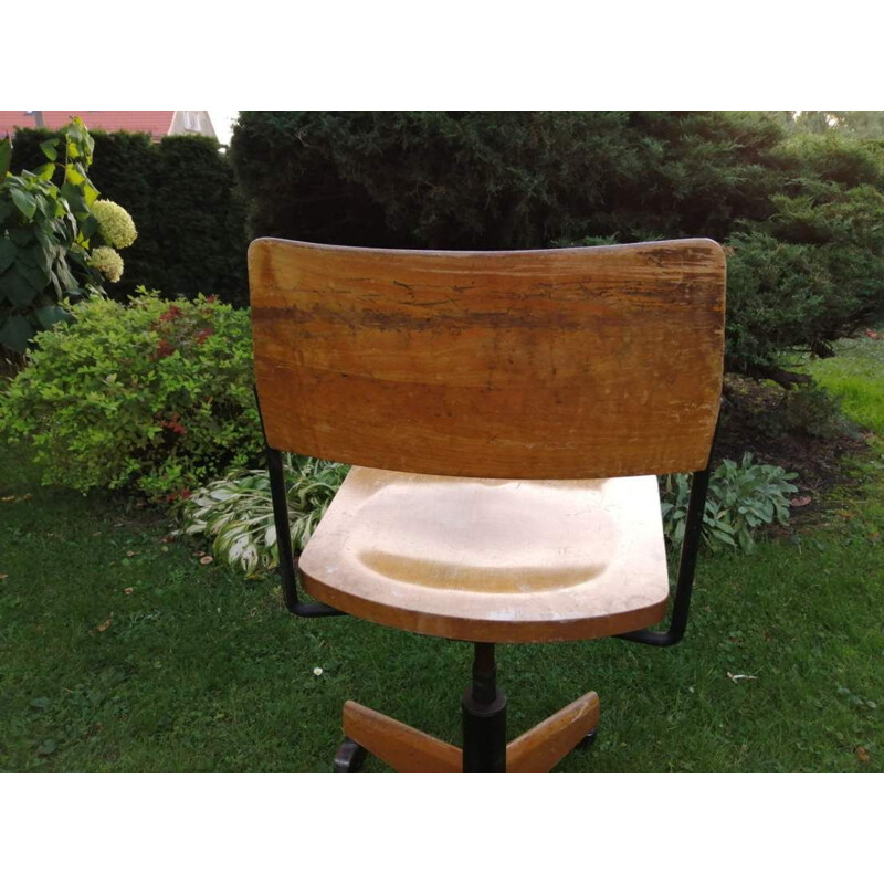 Vintage office chair adjustable in height