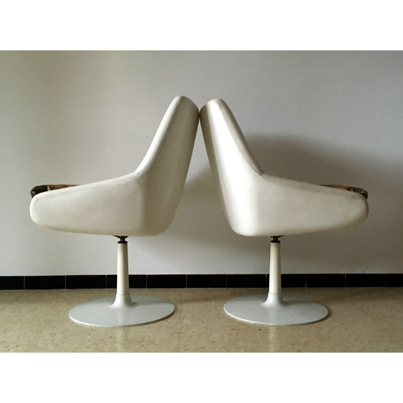 Paire de fauteuils vintage à pied tulipe  1970
