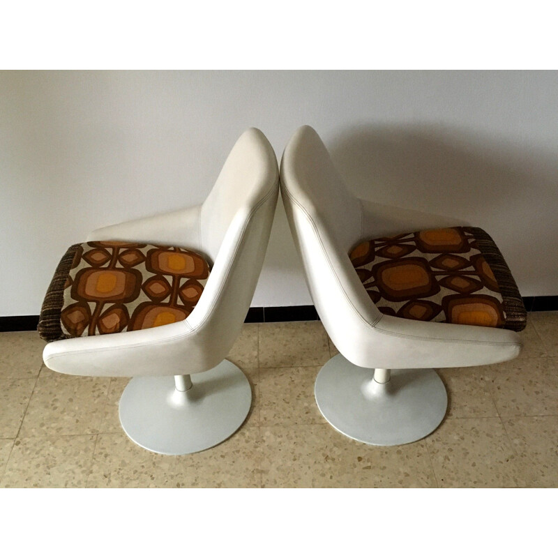 Paire de fauteuils vintage à pied tulipe  1970