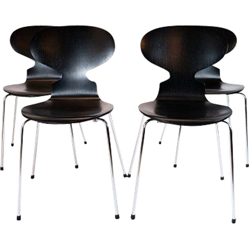 Lot of 4 vintage chairs model 3101 by Arne Jacobsen by Fritz Hansen 2006